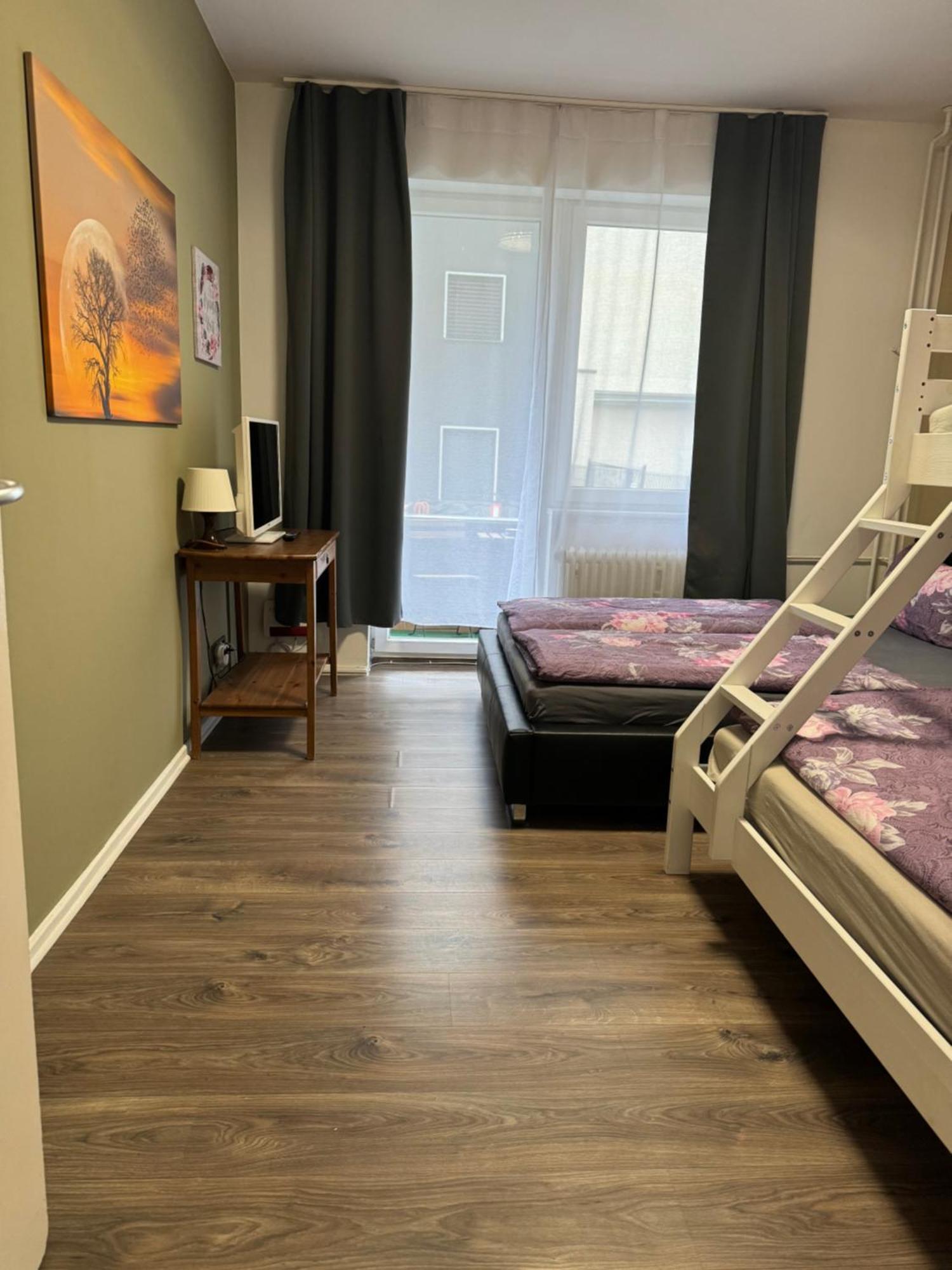 Pur - Fuer Bis Zu 12 Personen Apartamento